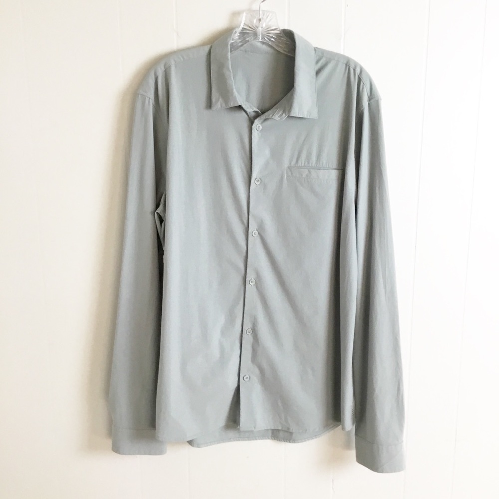 Lululemon Light Gray ButtonDown Shirt Size XL